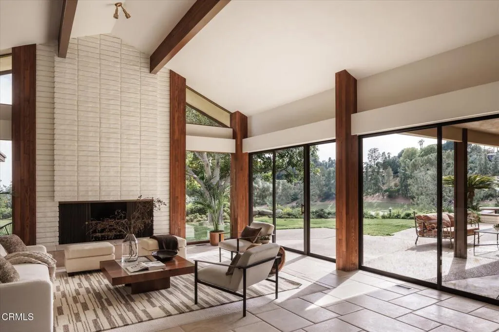 1279 Chateau Road, Pasadena, CA, 91105