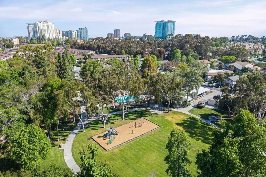 https://cdn.realtyfeed.com/cdn/127/306686161/26fee1bade2cddaa55b01e61feb97ba7.webp