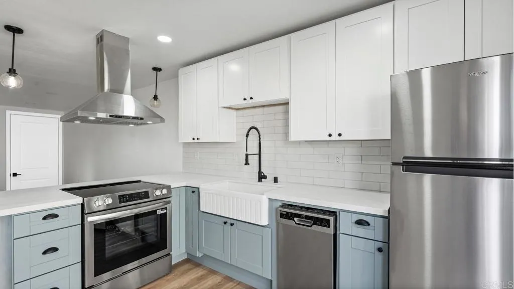https://cdn.realtyfeed.com/cdn/127/306686161/c71ad283be3074bbc533201e43a1fee8.webp