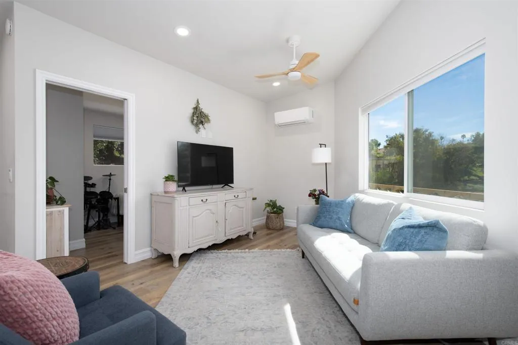 https://cdn.realtyfeed.com/cdn/127/306686162/3a891df83acf26632e814c6ea0e0f860.webp