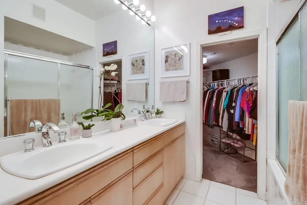https://cdn.realtyfeed.com/cdn/127/306686167/978ce35b3504235df4d4bf56c37d25bf.webp