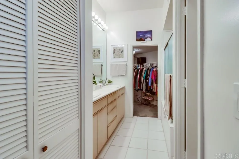 https://cdn.realtyfeed.com/cdn/127/306686167/da7b691d29e041b74f117a37ce6a79c4.webp