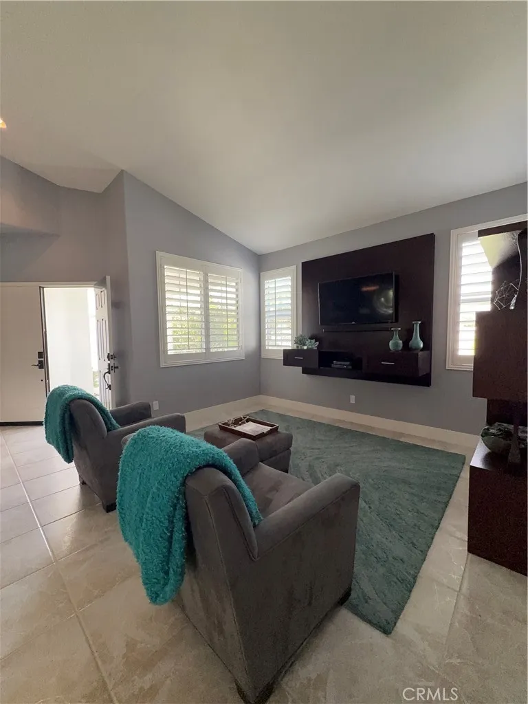 https://cdn.realtyfeed.com/cdn/127/306686228/cee29d21c21341a54f78121ae97af2b0.webp