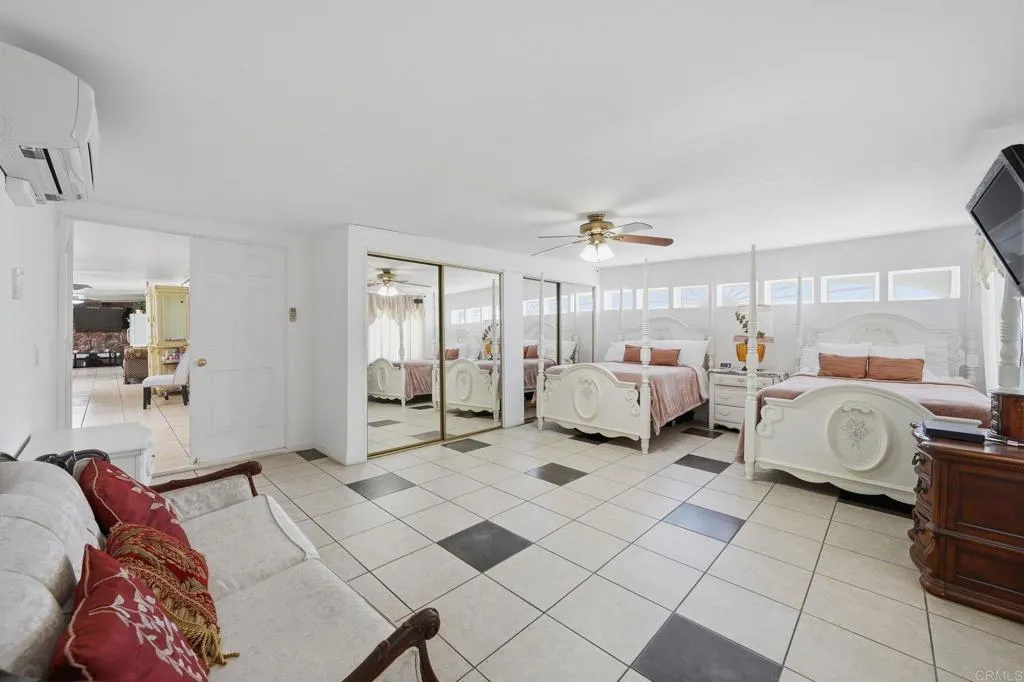 https://cdn.realtyfeed.com/cdn/127/306686272/1d1cb9d1420de9e758d0b2d32b226e87.webp