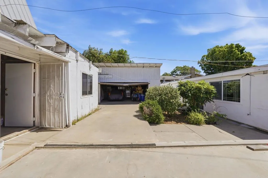 https://cdn.realtyfeed.com/cdn/127/306686272/566a565b8af0d1dc40282bd790e48ba1.webp