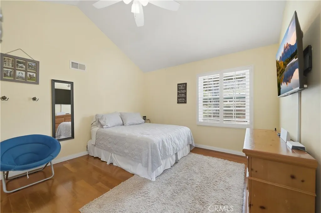 https://cdn.realtyfeed.com/cdn/127/306686274/249b82f4f21d462325f6489310eb8c07.webp