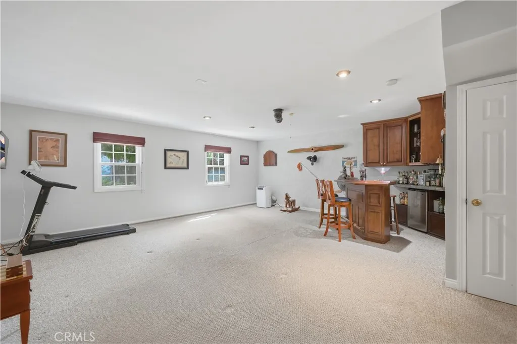 https://cdn.realtyfeed.com/cdn/127/306686274/2c239366d742e3eb2be32c159ce7d811.webp