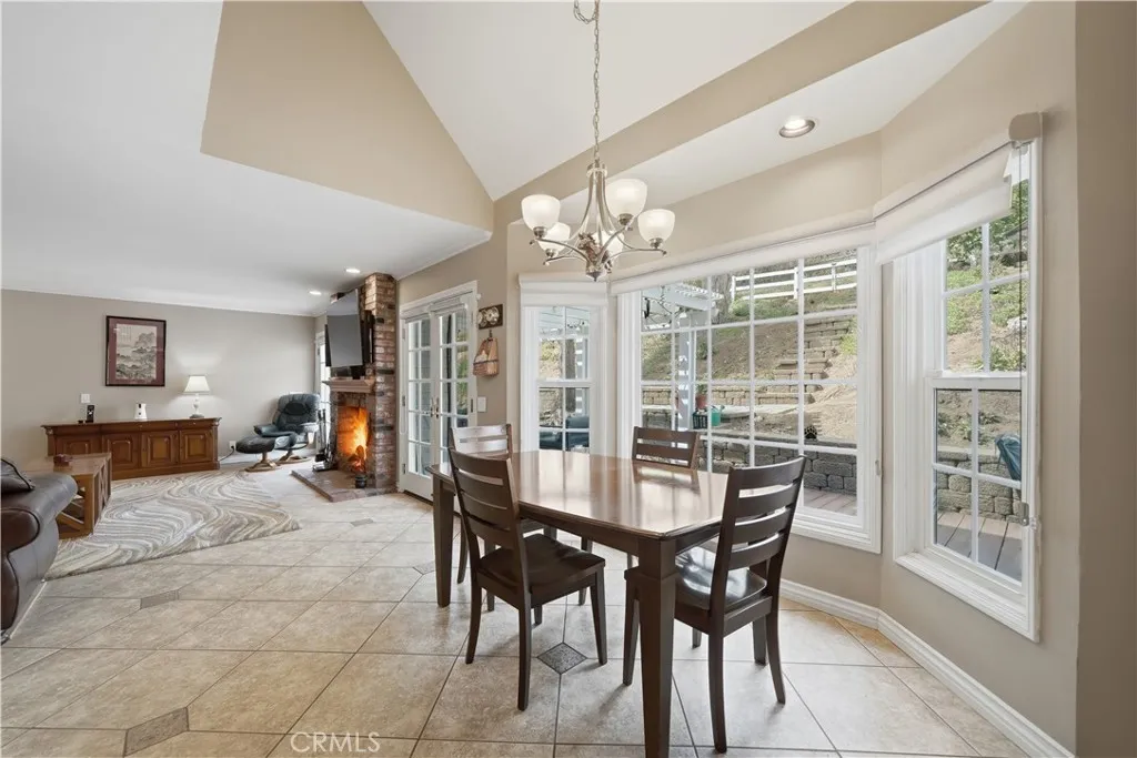 https://cdn.realtyfeed.com/cdn/127/306686274/31b89dd1e6537afd7e20857d6a164284.webp
