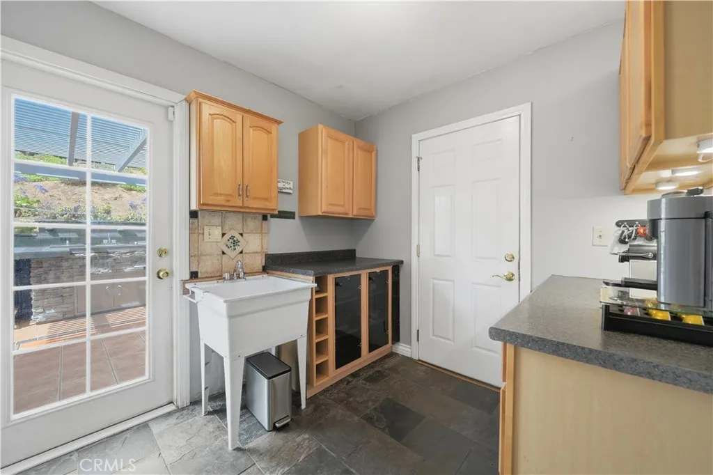 https://cdn.realtyfeed.com/cdn/127/306686274/49e8d54b39a93671cece042c7bea3718.webp