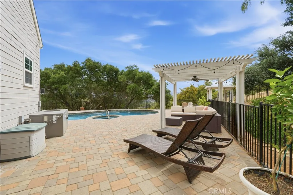 https://cdn.realtyfeed.com/cdn/127/306686274/511089db6d69b25ae58db3ac355db664.webp