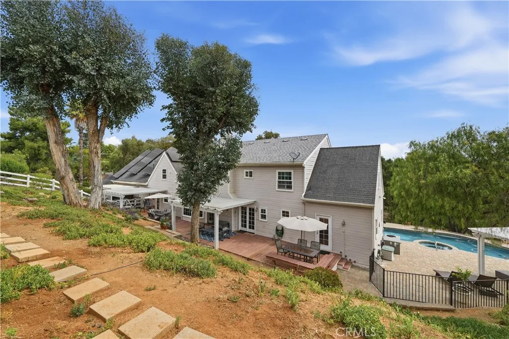 https://cdn.realtyfeed.com/cdn/127/306686274/60a744446b7b0df5411da1e1ff57ff7e.webp