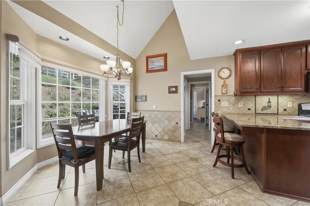 https://cdn.realtyfeed.com/cdn/127/306686274/6e92d6c418793878edc4b477a7cd635d.webp
