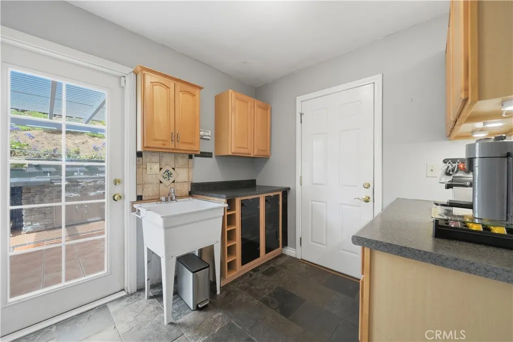 https://cdn.realtyfeed.com/cdn/127/306686274/ad7db6e0e6c70c11e4cf38c0c7ea2664.webp