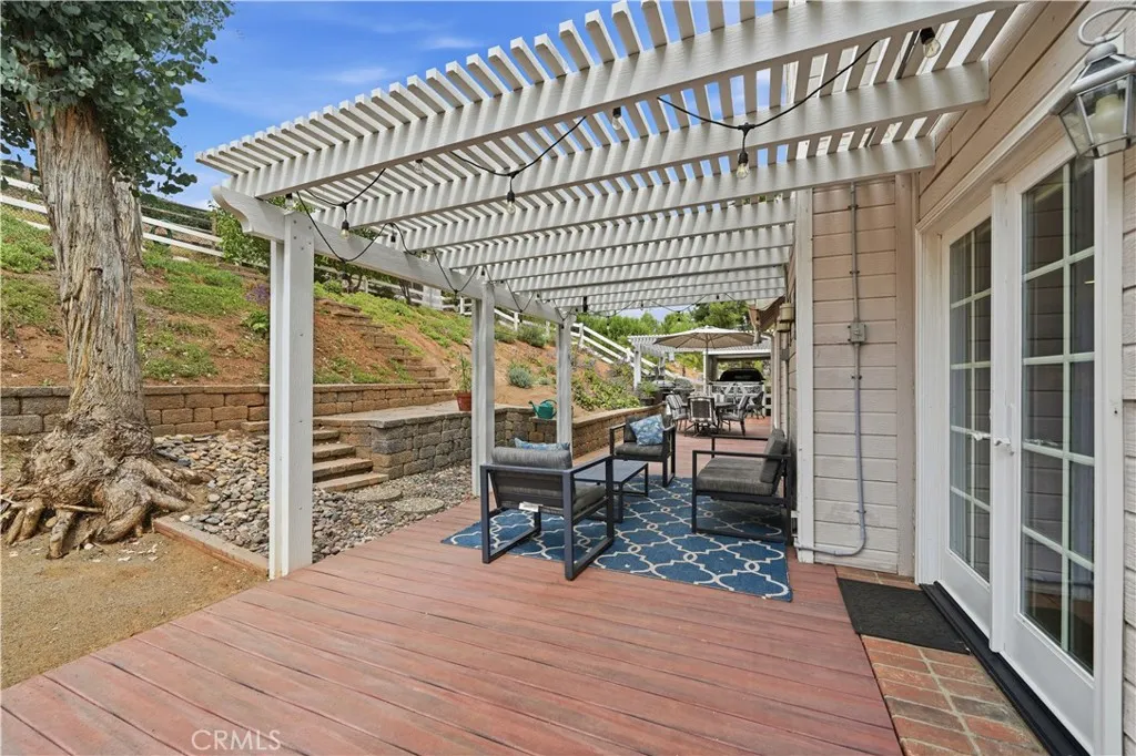 https://cdn.realtyfeed.com/cdn/127/306686274/d19478ccc13d59f5cb2eb88f83ff0b35.webp