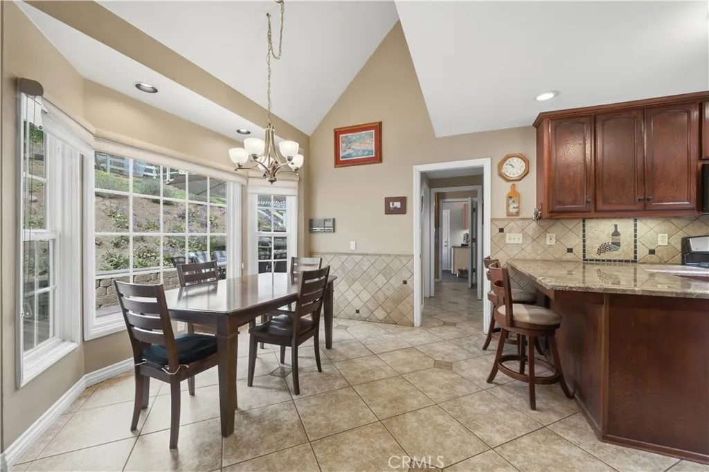 https://cdn.realtyfeed.com/cdn/127/306686274/e31ff1176979a945861b59efc757aa8c.webp