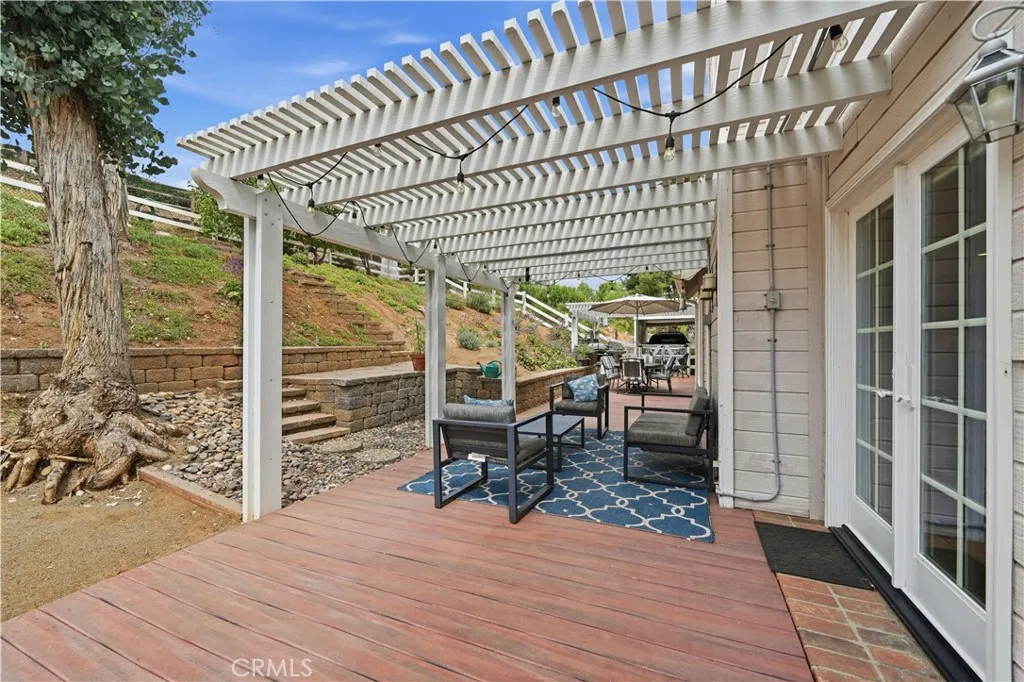 https://cdn.realtyfeed.com/cdn/127/306686274/ef2b9d1a721307cfa88c9604b19c9d1d.webp