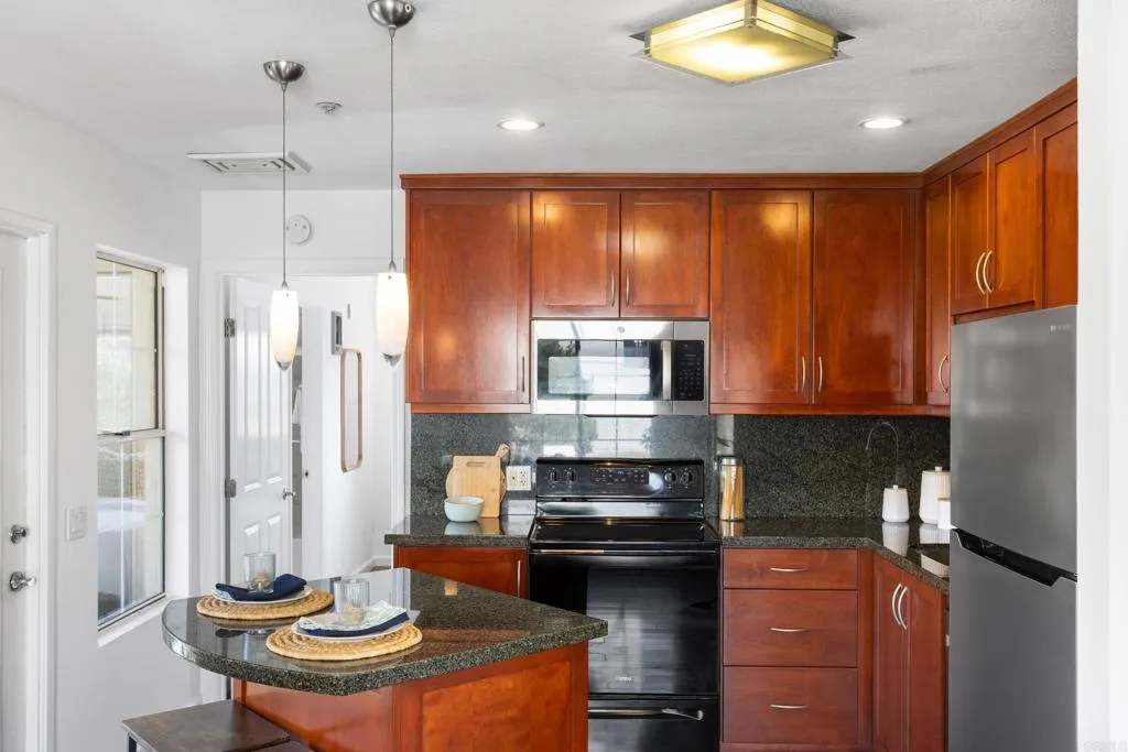 Photo #9: NDP2603364 Listing: Photo #9