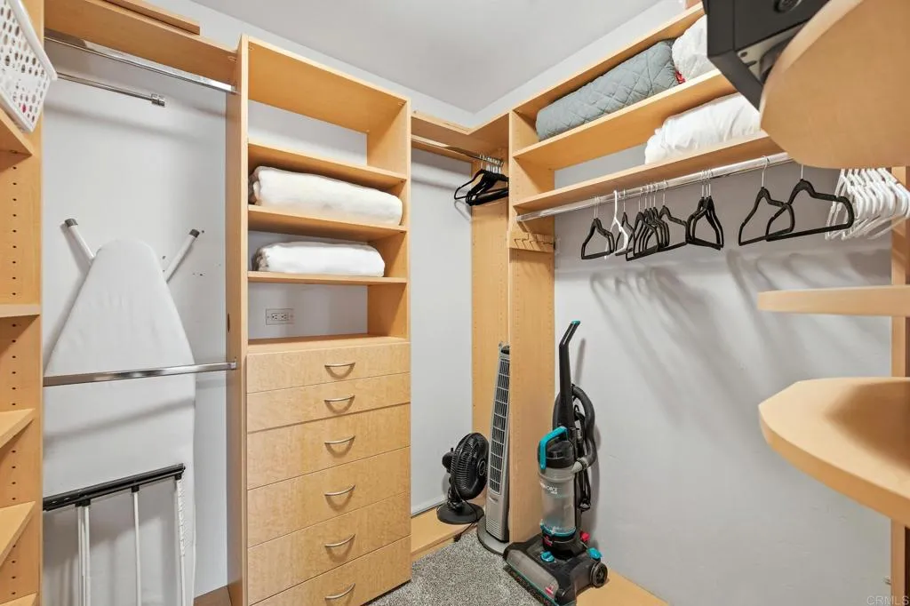 https://cdn.realtyfeed.com/cdn/127/306686354/0fc2586db7dc570e0f6e6553168b43b8.webp