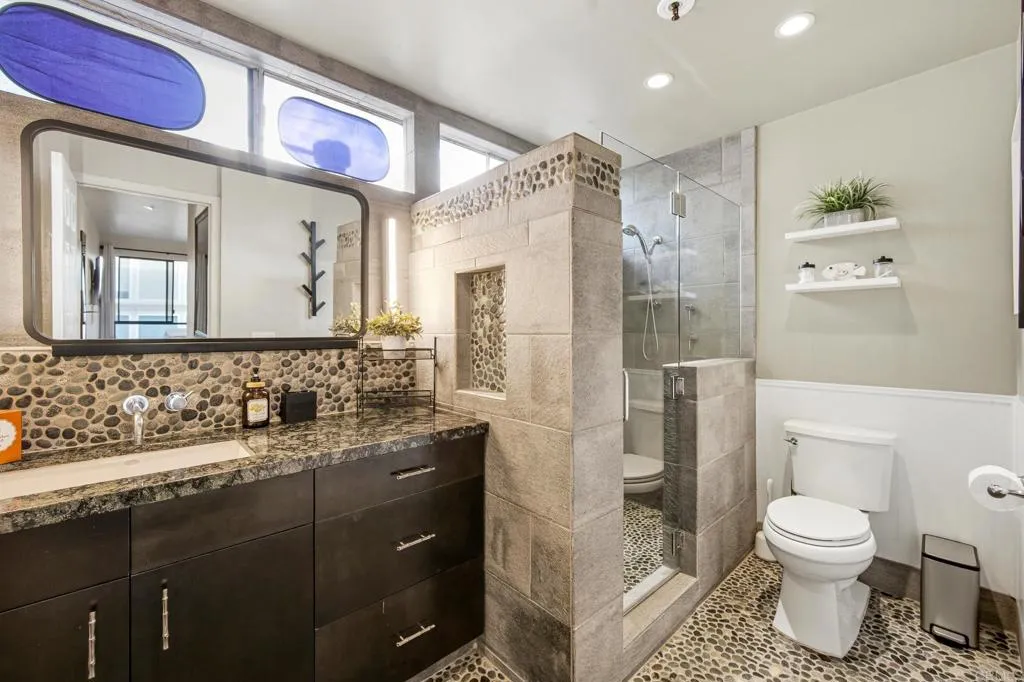 https://cdn.realtyfeed.com/cdn/127/306686354/94662d487ab5c7f202aba64d81e453fa.webp