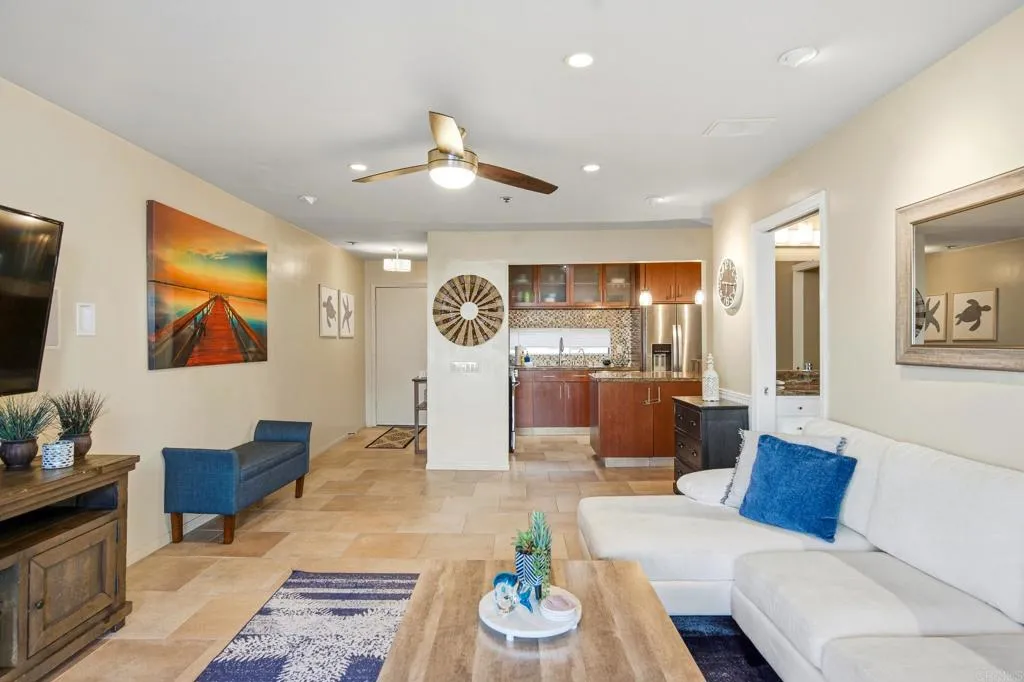 https://cdn.realtyfeed.com/cdn/127/306686354/b4d94210fad7d31582ce097bf3f01ad4.webp