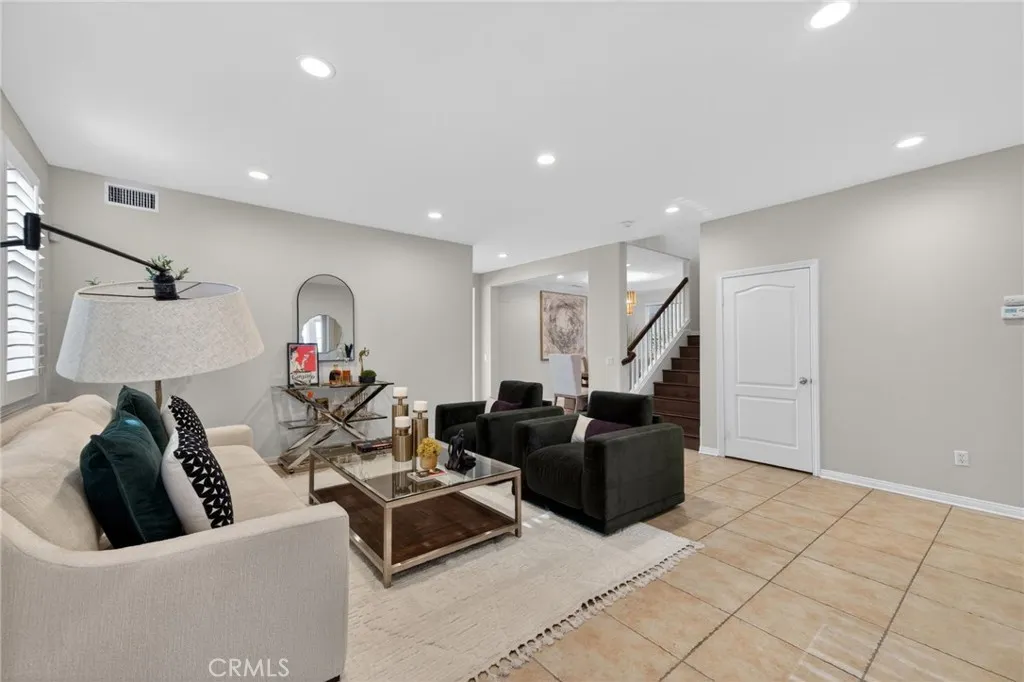 20800 Campania, Porter Ranch, CA 91326 - Photo 5 of 67, Porter Ranch, CA