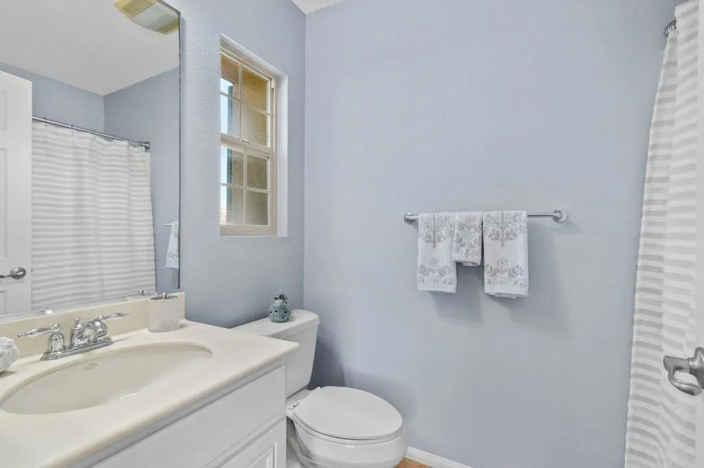 https://cdn.realtyfeed.com/cdn/127/306686391/93a338018bd355f183ac28dc4b83494c.webp