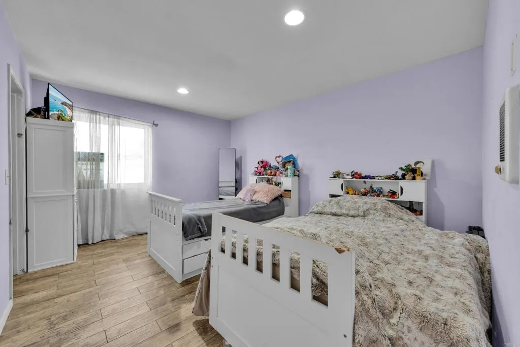 https://cdn.realtyfeed.com/cdn/127/306686395/0b067ffaf2f46785eb81ccb411fc0792.webp