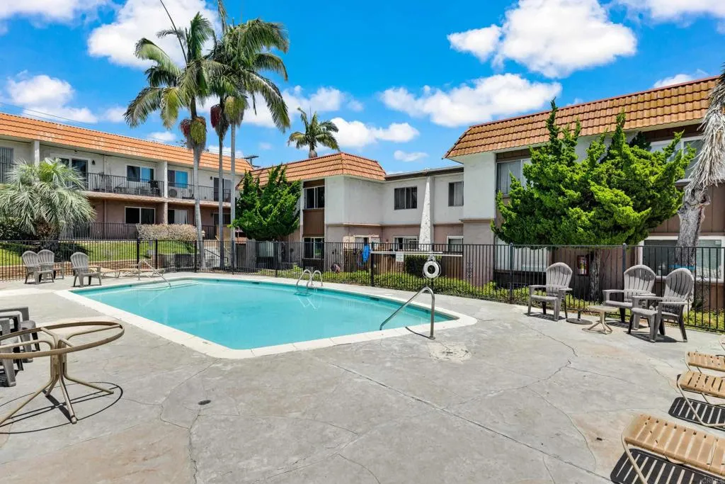 https://cdn.realtyfeed.com/cdn/127/306686395/382599be49df194c0d5cc3f96346863e.webp