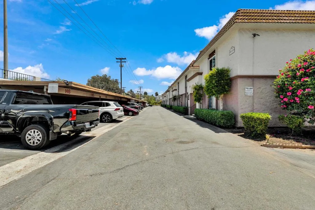https://cdn.realtyfeed.com/cdn/127/306686395/fb2d2bab6872018350c9a79767260969.webp
