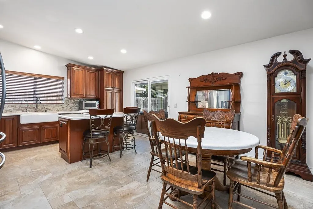https://cdn.realtyfeed.com/cdn/127/306686400/3520b81de94e124b9700e6db49611e4e.webp