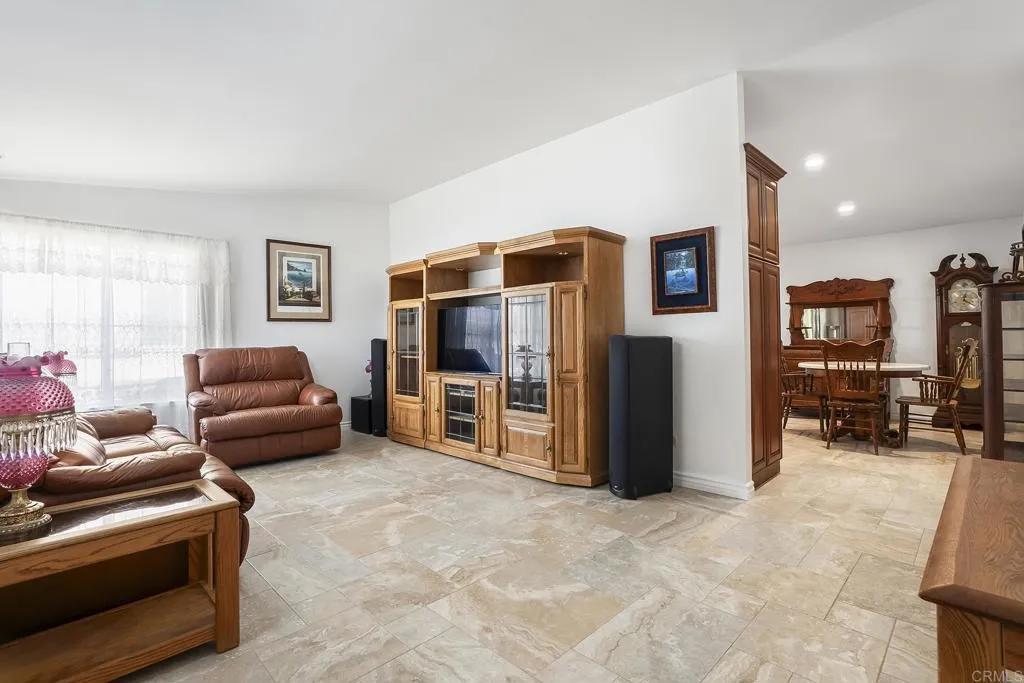 https://cdn.realtyfeed.com/cdn/127/306686400/3e0729cd27b31af4fd6b9d580a28a1ce.webp