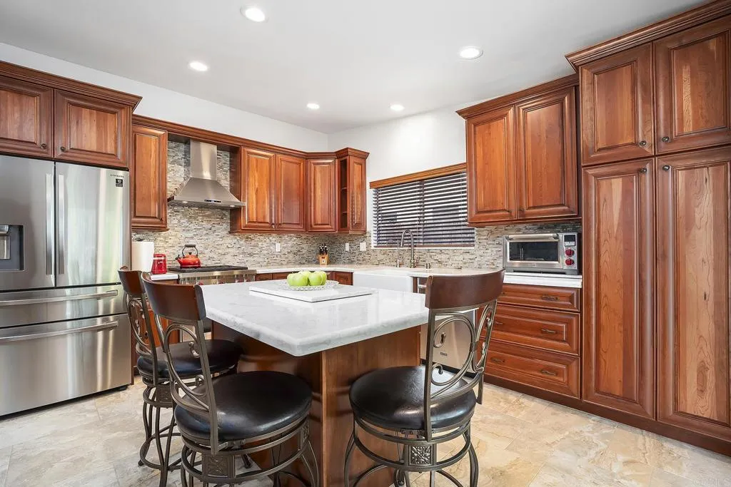 https://cdn.realtyfeed.com/cdn/127/306686400/b1d5a1673142460514b5a98ab5355d4a.webp