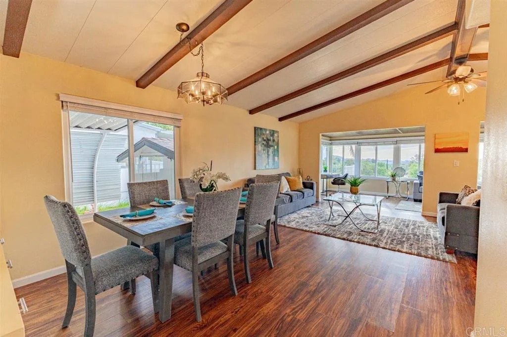 https://cdn.realtyfeed.com/cdn/127/306686461/b9d6d355d18f02ac70324bf5e53fc44f.webp