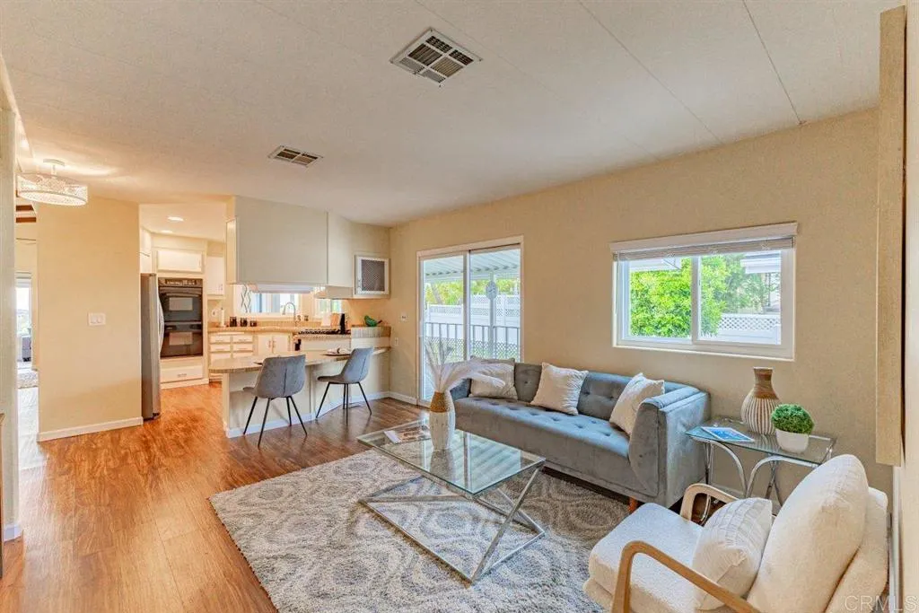 https://cdn.realtyfeed.com/cdn/127/306686461/ce8b7db5a5daf2d708dd3f1f128d3080.webp