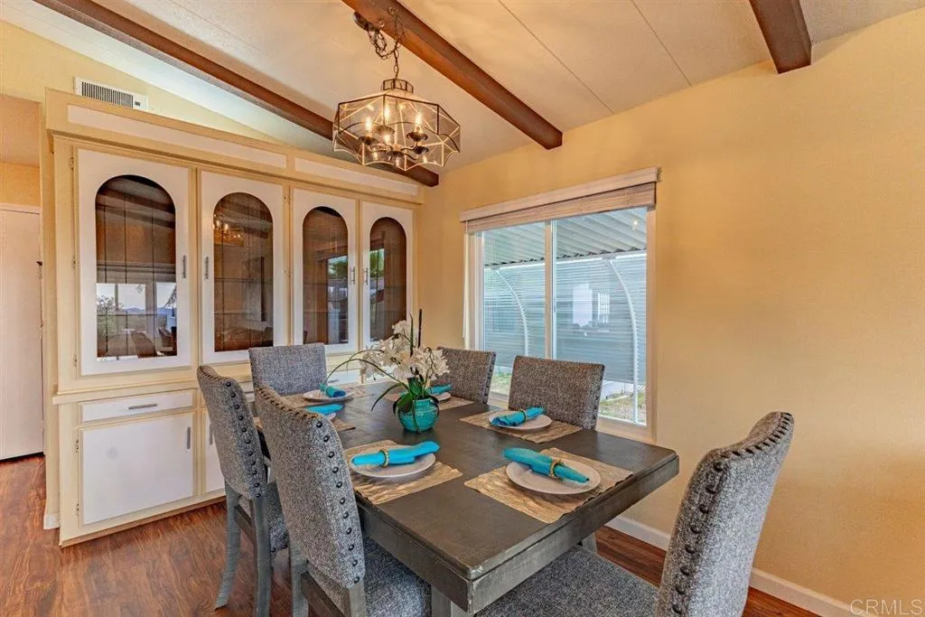 https://cdn.realtyfeed.com/cdn/127/306686461/d90ad2fcba617d3716e61895ec1c6642.webp