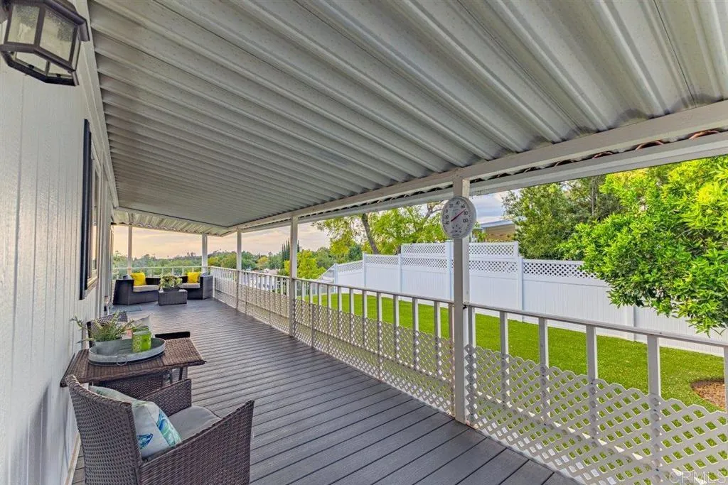 https://cdn.realtyfeed.com/cdn/127/306686461/defff0c0e6e42b98fdb63dc0052b3ff8.webp
