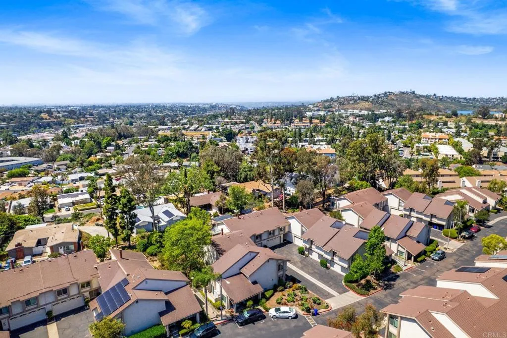 https://cdn.realtyfeed.com/cdn/127/306686477/46b768c7e2cae1f08e603bd369bd28e2.webp