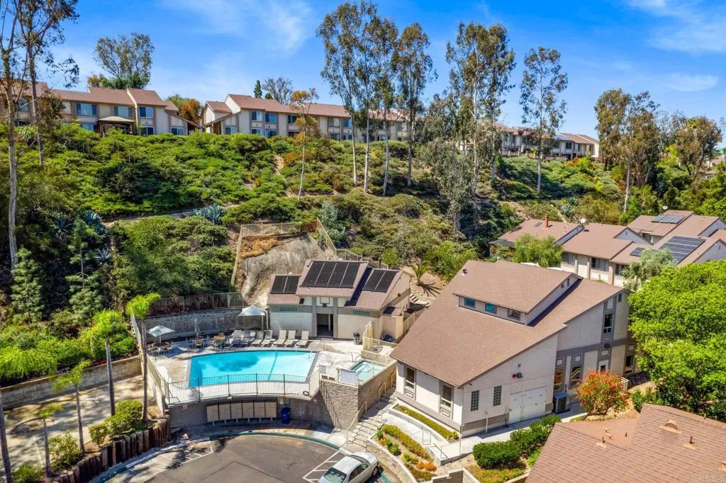 https://cdn.realtyfeed.com/cdn/127/306686477/7c1ca43efe57b3b120c7c52fb78f0131.webp