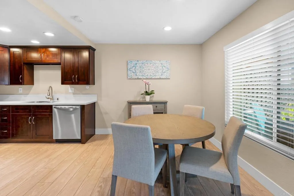 https://cdn.realtyfeed.com/cdn/127/306686477/96644ebfb75985799538e198ac7e080a.webp