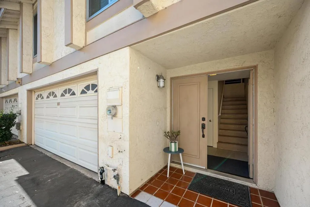 https://cdn.realtyfeed.com/cdn/127/306686477/a1b1cca35b94289cdea3b96b41a97024.webp