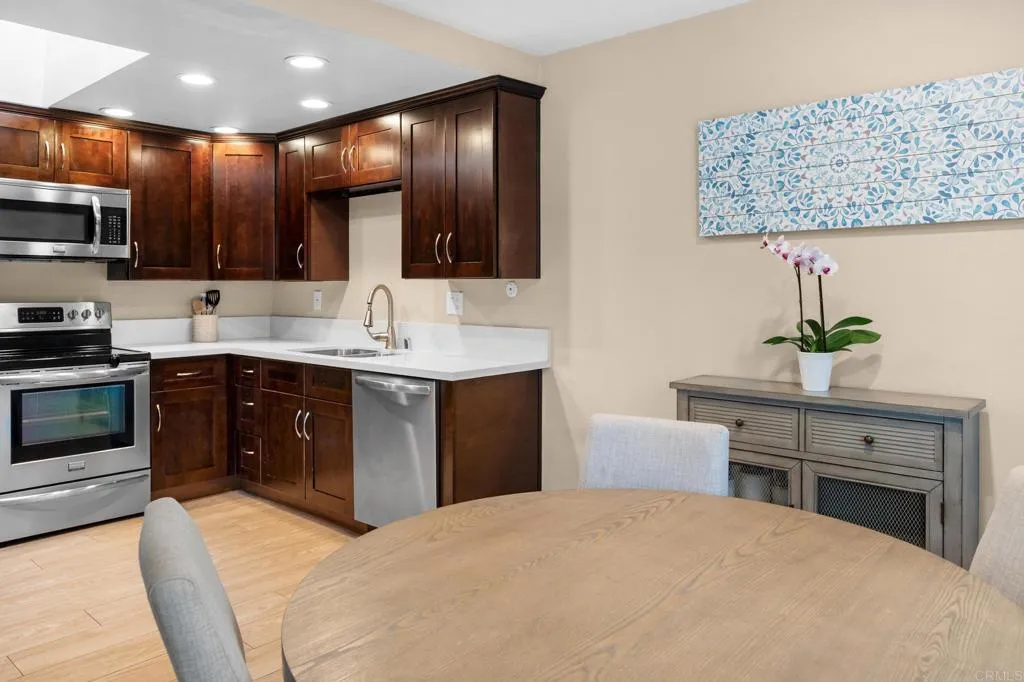 https://cdn.realtyfeed.com/cdn/127/306686477/a2c01d96e4891865d80257b9a378ace9.webp