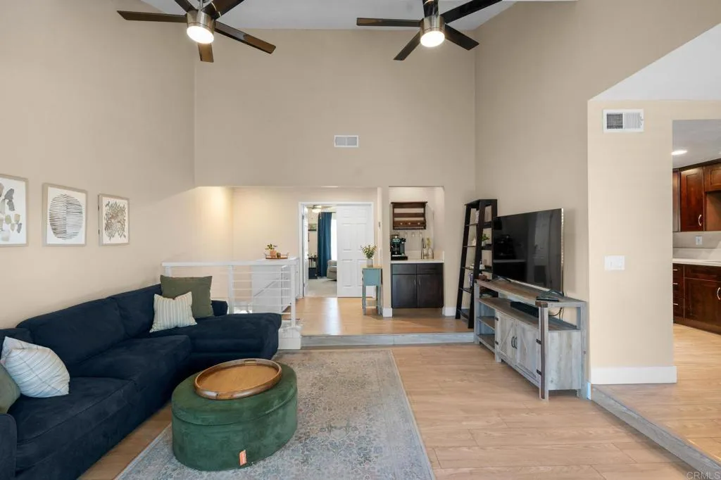 https://cdn.realtyfeed.com/cdn/127/306686477/e8ee37179915873109953c2bbad3c164.webp