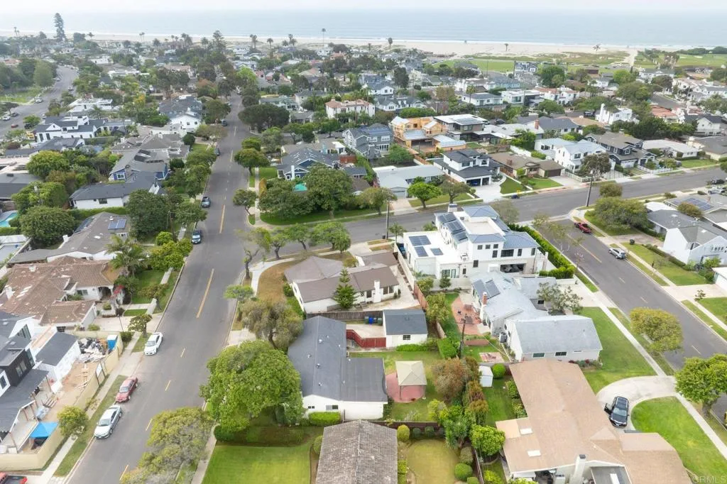 https://cdn.realtyfeed.com/cdn/127/306686497/1406c4d320970eb454957c53c17a4b72.webp