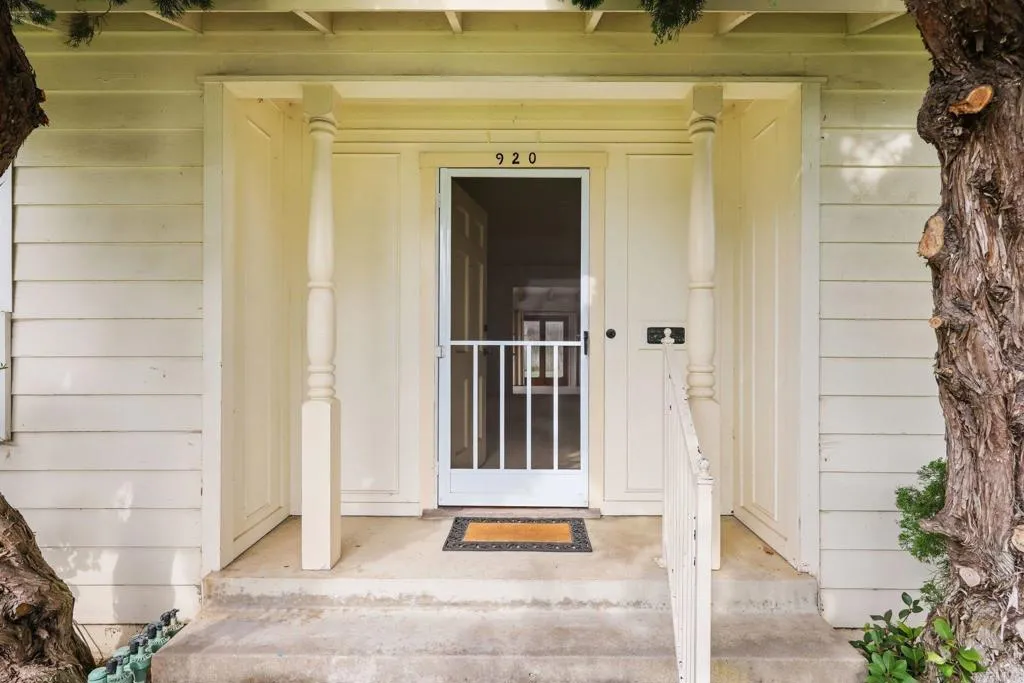 https://cdn.realtyfeed.com/cdn/127/306686497/430c2432953d2e04154ab2bb9f919b38.webp