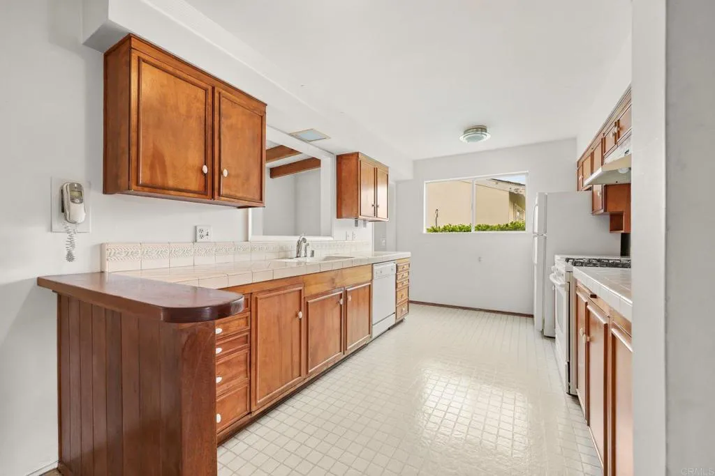 https://cdn.realtyfeed.com/cdn/127/306686497/652d77bbaeec58c5dbb75a4ce1c42c0b.webp