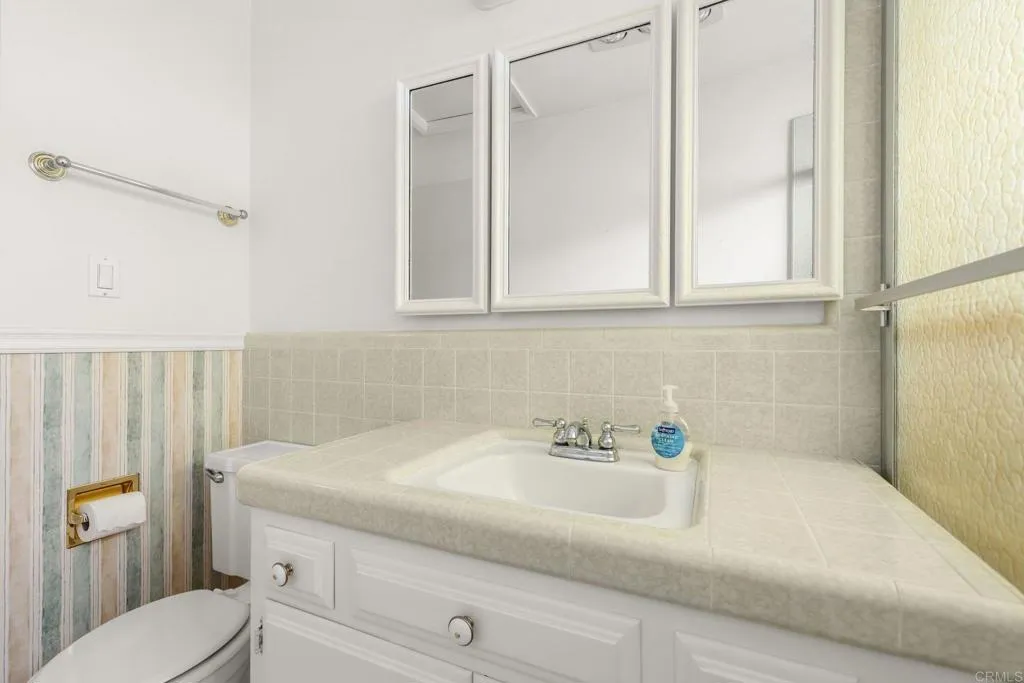 https://cdn.realtyfeed.com/cdn/127/306686497/8badeda8926cd532448ca62864a0d4c7.webp