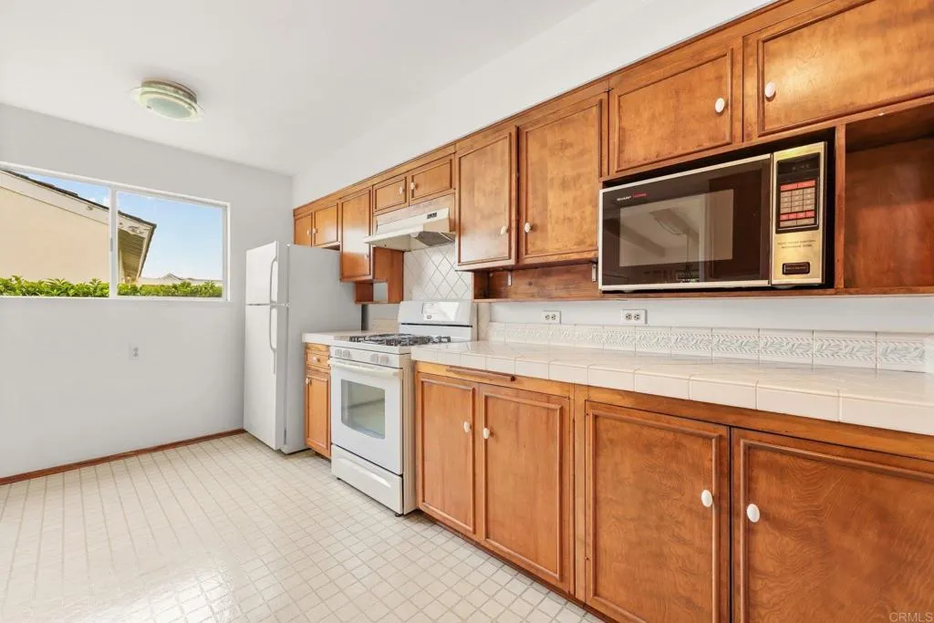 https://cdn.realtyfeed.com/cdn/127/306686497/9ac57fa2f8de9dac6b21baf1f473935e.webp