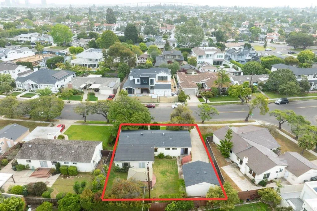 https://cdn.realtyfeed.com/cdn/127/306686497/dccd17cf3018f2985a97df5a7f8b4d56.webp
