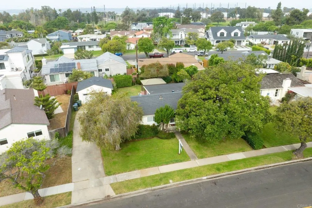 https://cdn.realtyfeed.com/cdn/127/306686497/df6a39e6ed0df0923a0fbdfa1d902a4b.webp