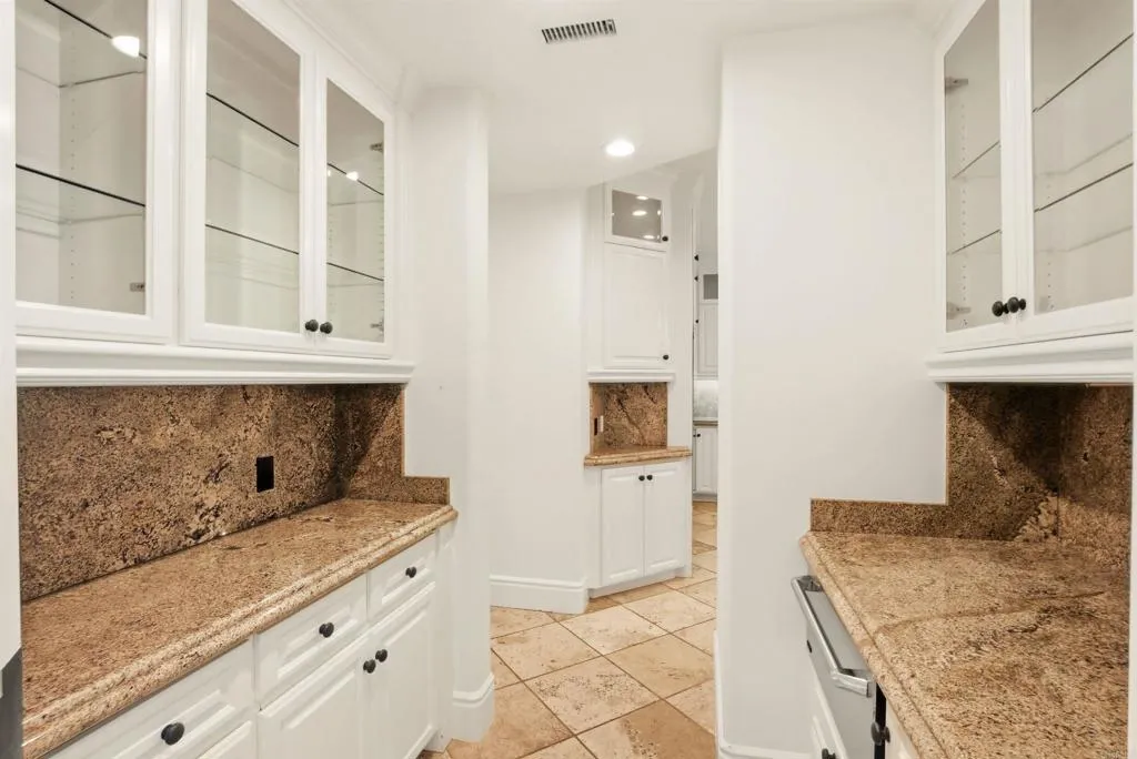 https://cdn.realtyfeed.com/cdn/127/306686518/110f9bd1330a55fb7a595a2853e87619.webp